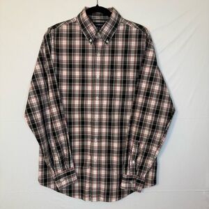 Croft & Barrow Men's Red and Black Plaid Shirt.  A19